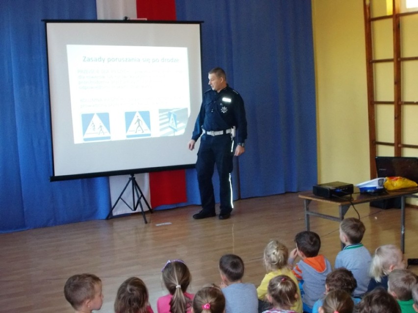 Ruszków Pierwszy: Policjanci w szkole