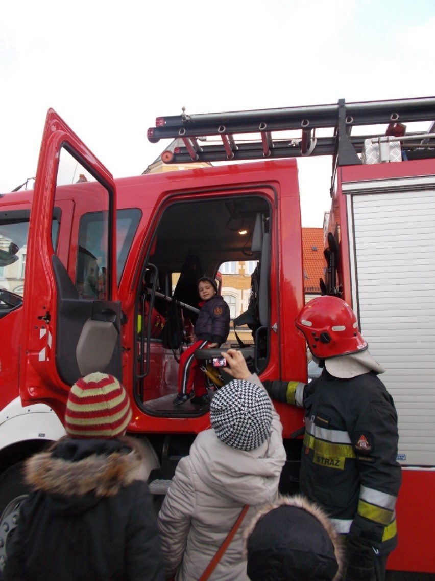 WOŚP 2014 w Mikołowie. Rynek opanowali straży i ratownicy medyczni