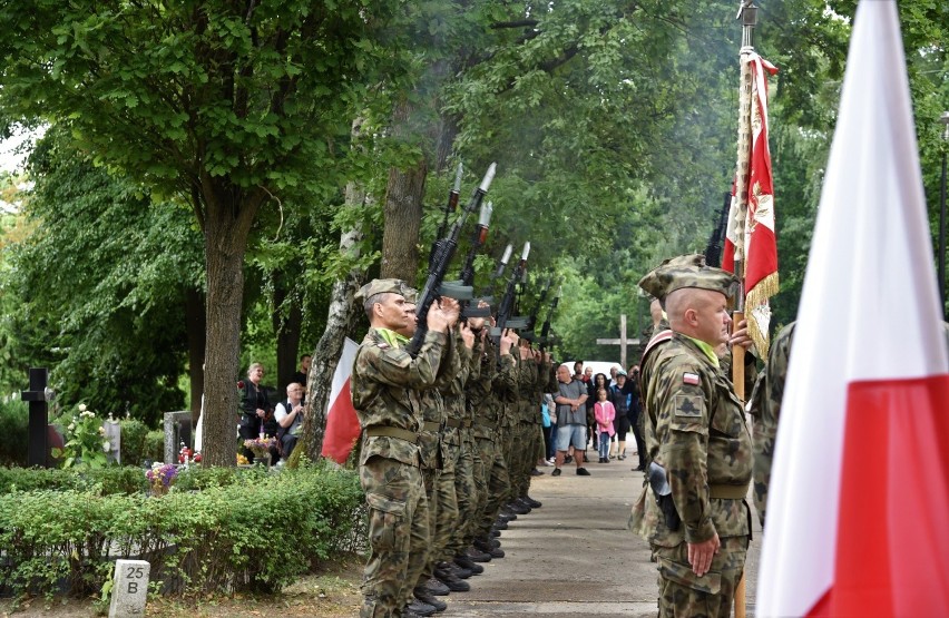 Obchody 77. rocznicy Powstania Warszawskiego odbyły się przy...