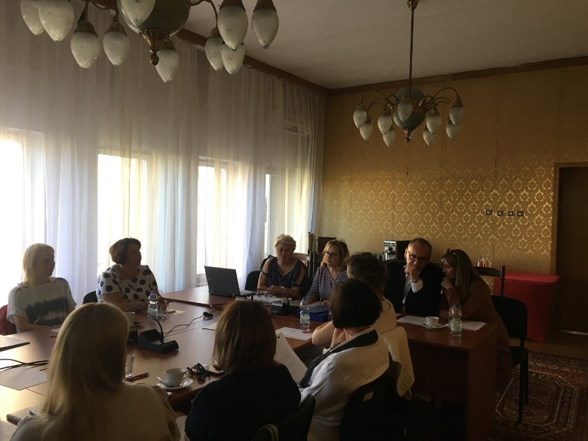 Zduńskowolski MOPS realizuje projekt współpracy na rzecz wsparcia rodzin 