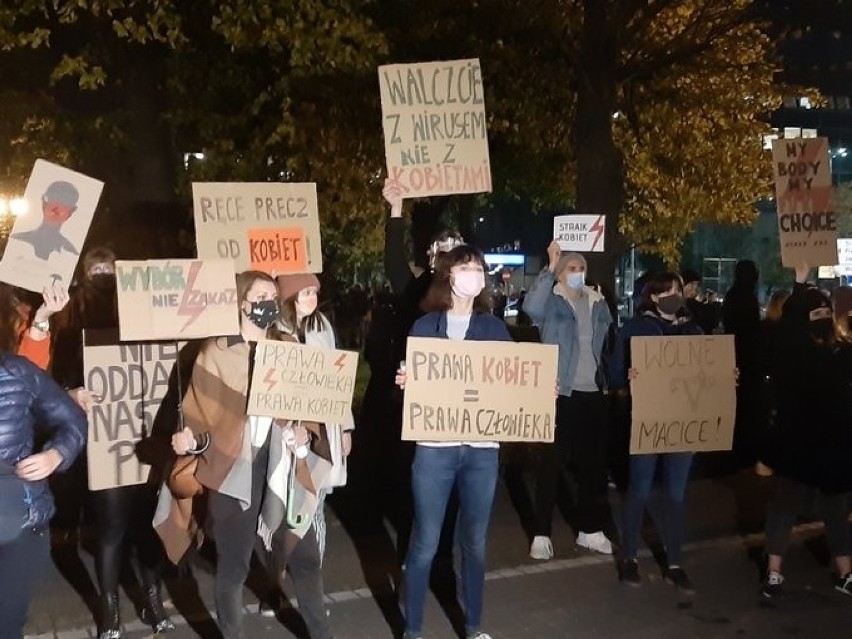 W obronie Praw Kobiet 23.10.2020r. Protesty w Gdańsku, Gdyni i Sopocie przeciwko zakazowi aborcji [zdjęcia] 