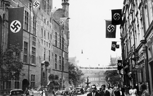 W Gdańsku, gdzie na początku lat 30. było 40 tys. bezrobotnych, narodowi socjaliści przedstawili się jako nowa siła zdolna poprawić sytuację