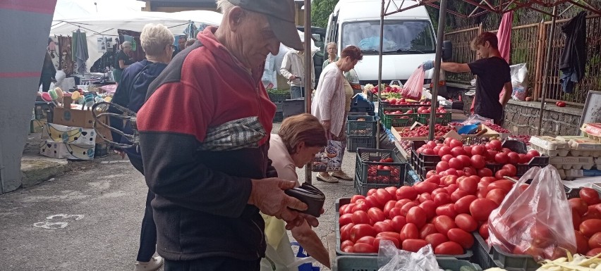 Zobaczcie jak prezentowały się ceny owoców i warzyw na...