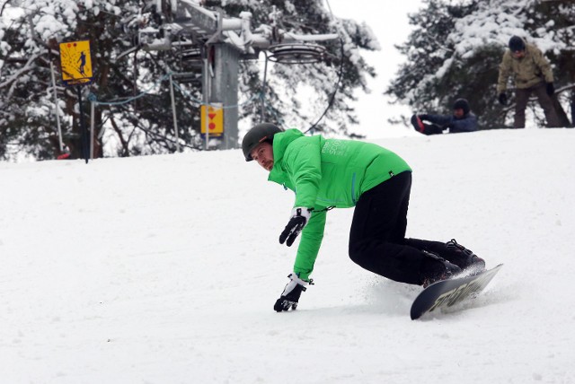 Ze stoku na Gubałówce mogą korzystać zarówno narciarze jak i  snowboardziści. Stok jest już gotowy do jazdy