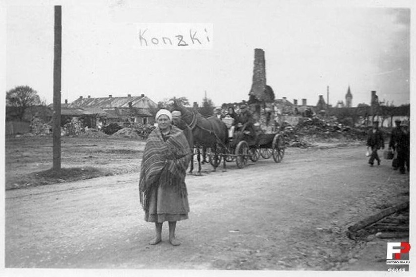 Ulica Krakowska. Miasto po nalotach we wrześniu 1939 roku....