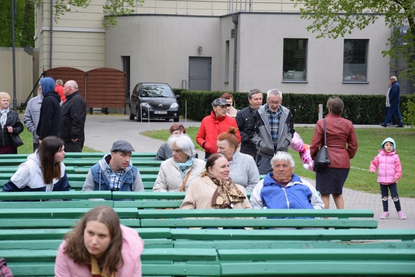 3 maja w Końskich. Koncert Jacka Wójcickiego na finał uroczystości. Byłeś - znajdź się na zdjęciu