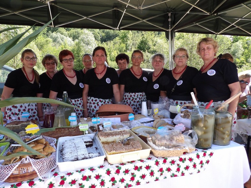 Za nami III Podkarpacki Festiwal Kresowych Produktów Tradycyjnych i Regionalnych "Smaki Pogranicza" w Huwnikach [ZDJĘCIA]