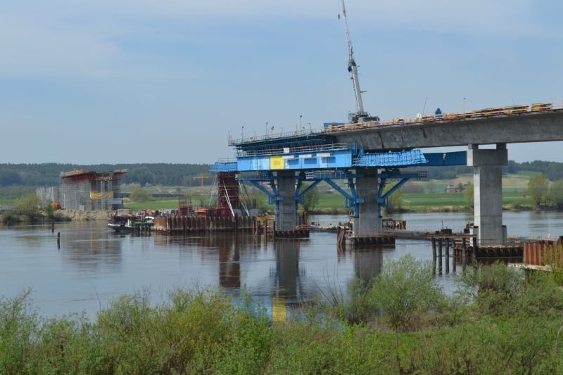 Most w Kwidzynie: Zobaczcie jak wygląda budowa mostu w trakcie tegorocznej majówki [ZDJĘCIA]