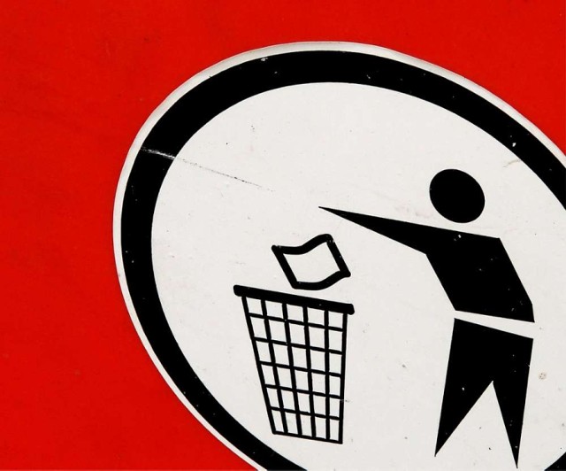 Wywóz śmieci w Szamocinie: Nie segregujesz? Uważaj!