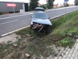 Przeworsk. 19-letni kierowca bmw wjechał do rowu i uderzył w przepust drogowy