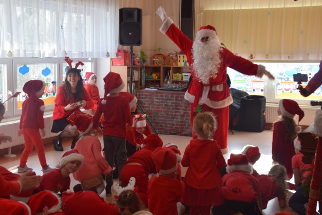 Mikołaj w Przedszkolu Niepublicznym Kubusia Puchatka w Tychach
