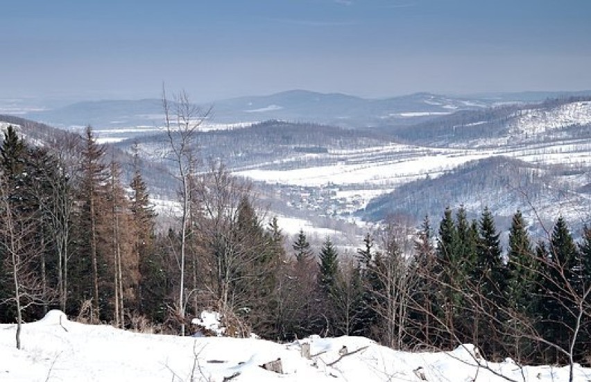 Pierwszy śnieg w Polsce spadł na Dolnym Śląsku. Zobacz! 