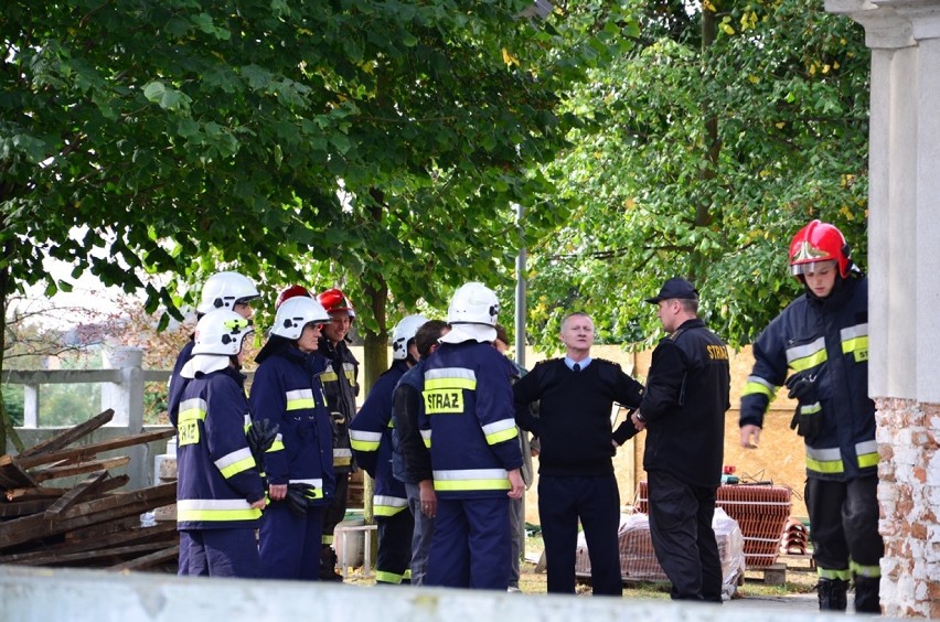 Pożar kościoła w Mieszkowie: Nadpaliły się deski oraz...