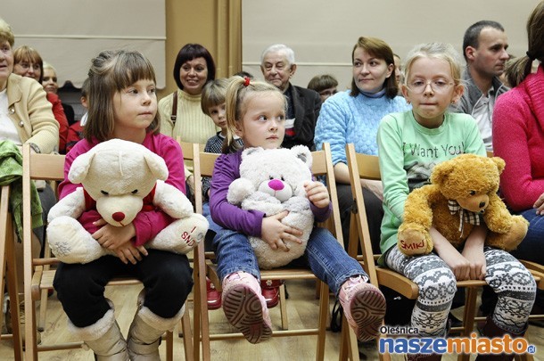 Dzień Pluszowego Misia przyciągnął do Biblioteki wiele dzieci