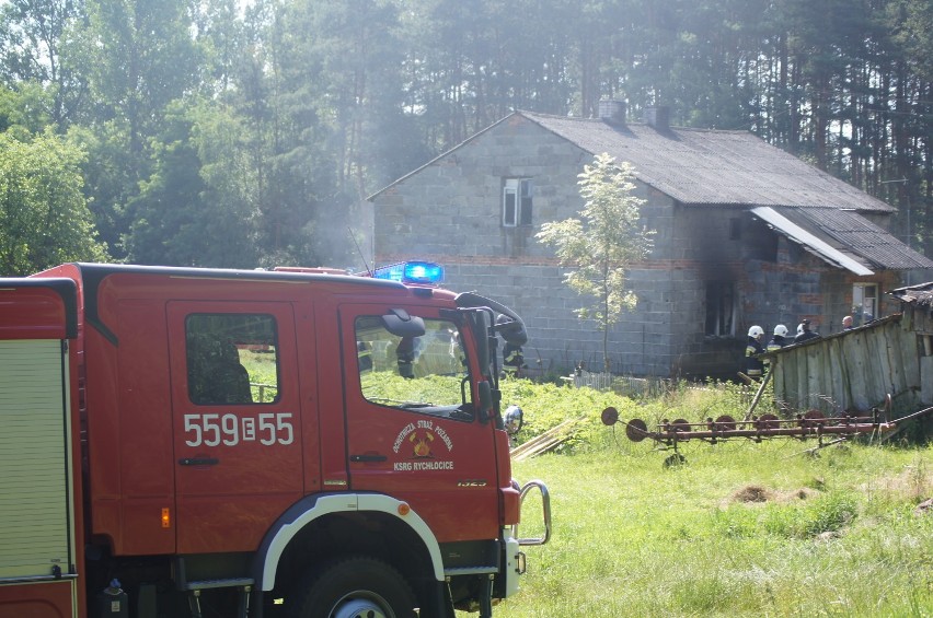 Pożar domu w Konopnicy. Zginęła 91-letnia kobieta [ZDJĘCIA]