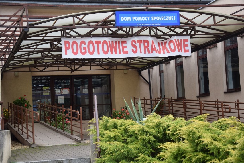 Strajk w DPS przy ul. Kontkiewicza ZDJĘCIA