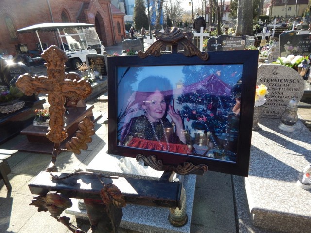 Pożegnanie Romany Sobik na cmentarzu w Ustce