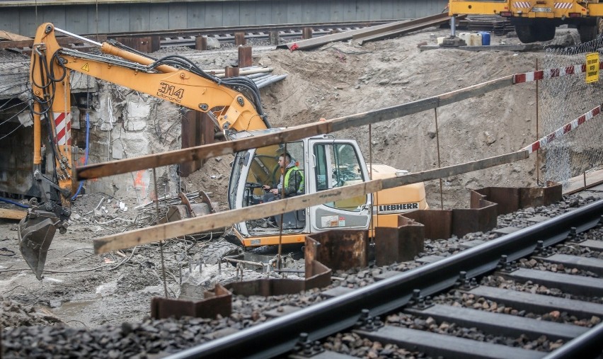 PKP PLK planuje przebudowę linii kolejowej m.in. od Będzina...