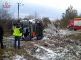 Tragiczny wypadek w Jedlance Starej: TIR przewrócił się na bok. Nie żyje kierowca