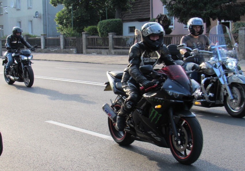 Parada motocyklistów w Stargardzie. Ryk motorów na ulicy Szczecińskiej. Zobaczcie zdjęcia 