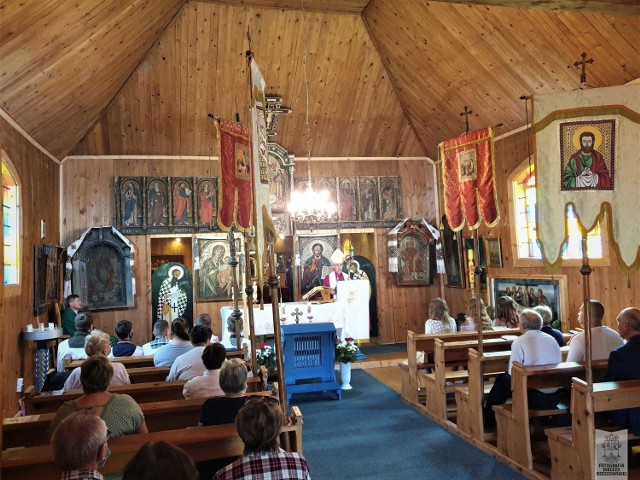 Na terenie parafii w Polanach znajdują się także trzy kościoły filialne: w Myscowej (pw. NMP Matki Kościoła), Olchowcu (pw. św. Mikołaja) i Hucie Polańskiej (pw. św. Jana z Dukli).