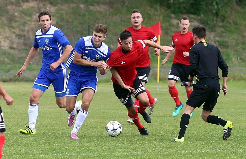 Apis rządzi w okręgu! Pokonał Karkonosze Jelenia Góra 3:0 