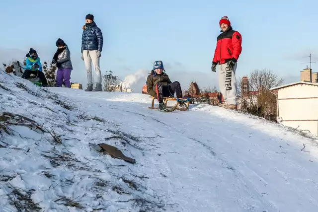 Szaleństwo saneczkowe na Dolnym Mieście w Gdańsku, 7.02.2021