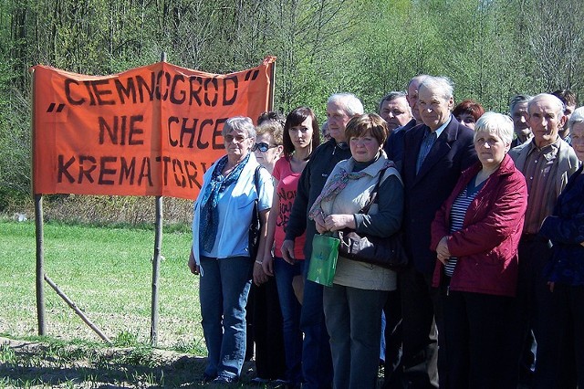 Mieszkańcy gminy Godziesze Wielkie zamierzają pokrzyżować plany inwestora planującego budowę krematorium.