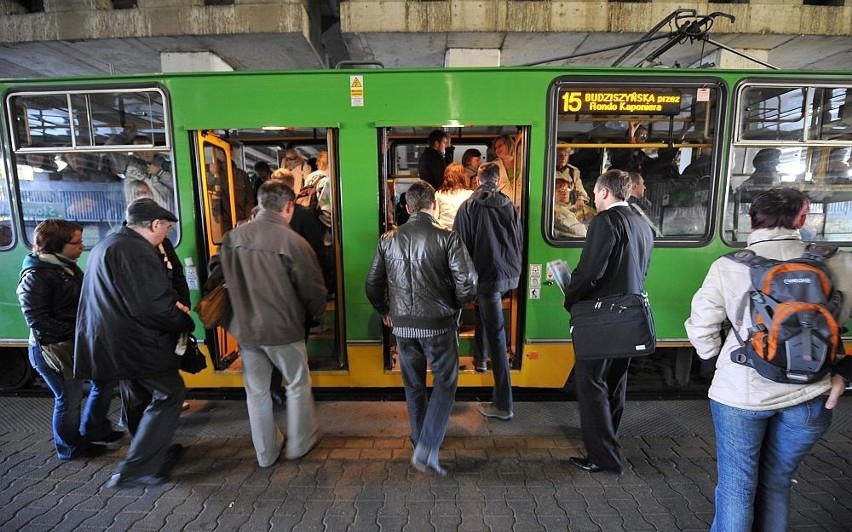 Poznań - Szybkim tramwajem na Rataje [WIDEO]