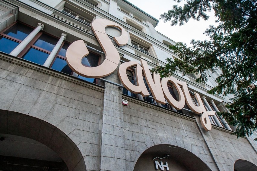 Kamienica po "Savoy'u" przy Jagiellońskiej 2 w Bydgoszczy wciąż czeka na chętnych