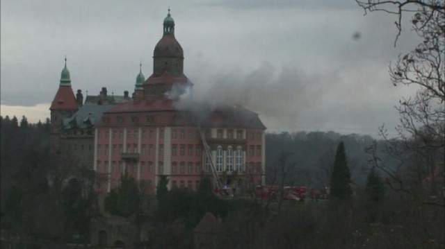 Jedna osoba zatrzymana w związku z pożarem w Zamku Książ