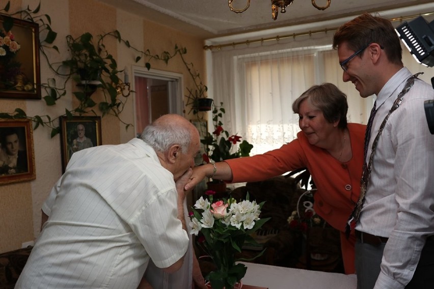 Na dobre i na złe. Marianna i Jan Pawlakowie są po ślubie już 60 lat! 
