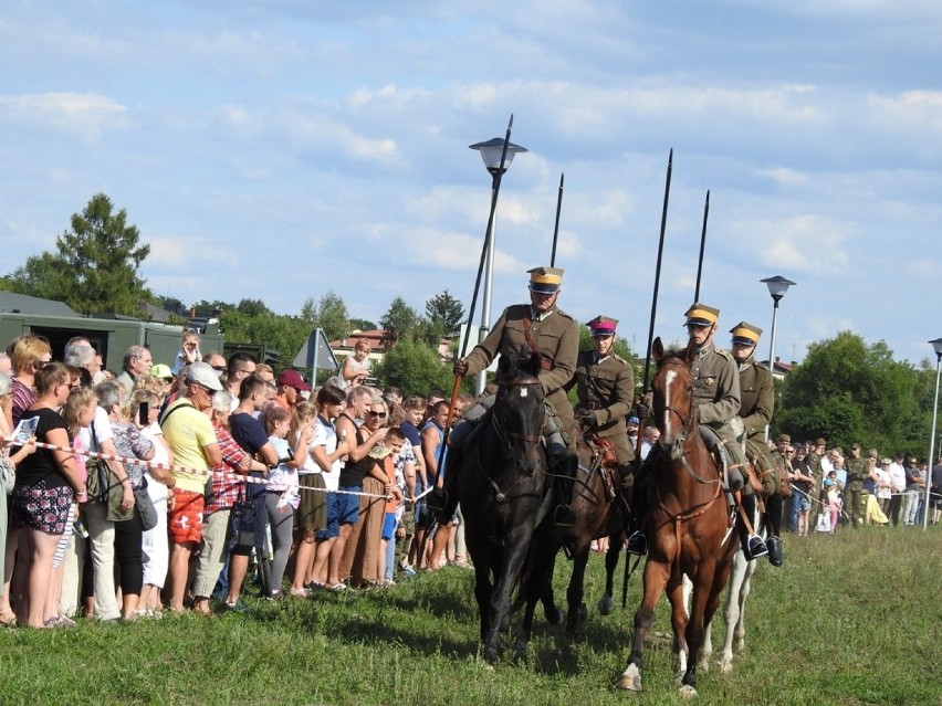 Piknik służb mundurowych w Opocznie pod znakiem dobrej...