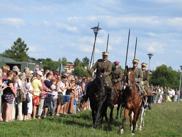 Piknik służb mundurowych w Opocznie pod znakiem dobrej zabawy