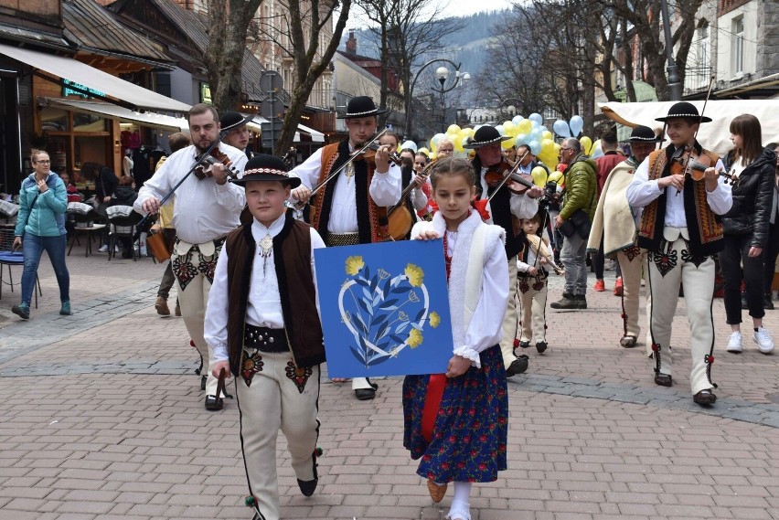 Zakopane. Góralski korowód i dzień polsko-ukraiński przy dźwiękach muzyki jazzowej 