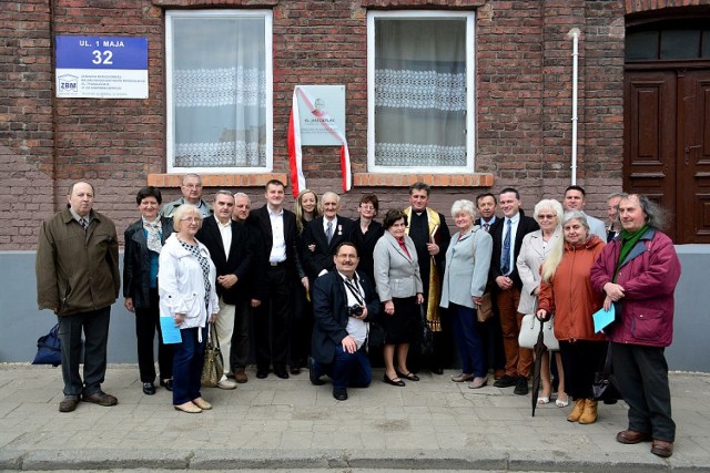 Odsłonięcie tablicy przy ul. 1 Maja 32 i oficjalne nadanie nazwy rondu na Redenie im. arcybiskupa Jana Cieplaka