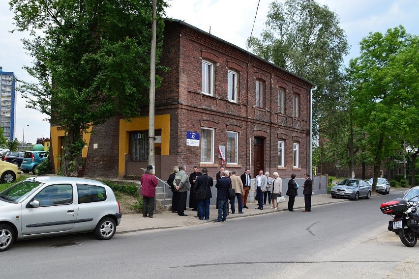 Odsłonięcie tablicy przy ul. 1 Maja 32 i oficjalne nadanie...