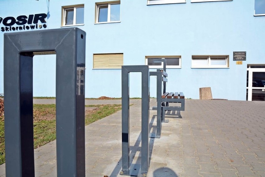 W Skierniewicach powstały cztery Pit Stopy dla rowerzystów