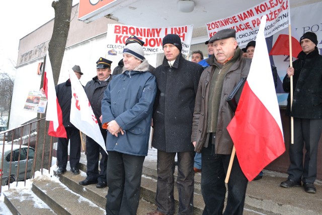 W styczniu obrońcy linii kolejowych pikietowali w Chojnicach