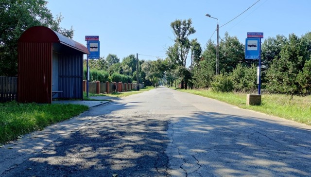 Rozpoczyna się remont ul. Letniej w Dąbrowie Górniczej 

Zobacz kolejne zdjęcia/plansze. Przesuwaj zdjęcia w prawo - naciśnij strzałkę lub przycisk NASTĘPNE