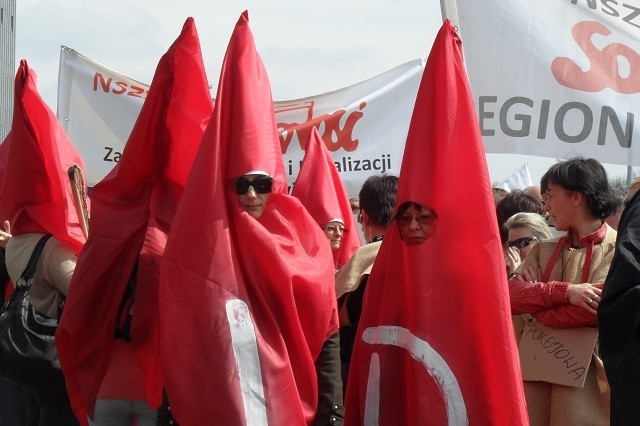 2 tysiące związkowców z Solidarności protestowało w centrum Częstochowy [FOTO+WIDEO