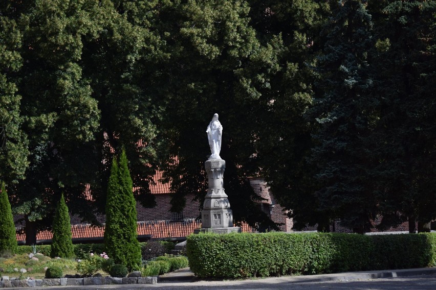 Malbork. Figura Matki Boskiej przy kościele św. Jana Chrzciciela zostanie odnowiona