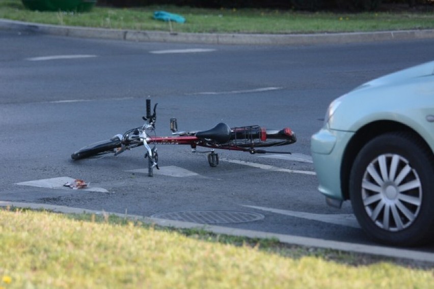 Potrącenie rowerzysty. Mężczyzna zmarł w szpitalu