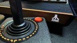 Dla kogo jest Atari 2600+? Recenzja repliki kultowej konsoli sprzed lat. Zobacz, czy warto kupić na prezent
