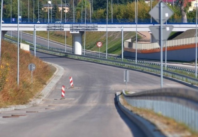 Przebudowa alei Wojska Polskiego będzie opóźniona. MZDiK zamierza położyć bardziej wytrzymały asfalt.