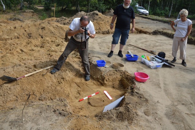 Archeolodzy na wykopaliskach w Dębinie Łętowskiej pracują już trzeci rok