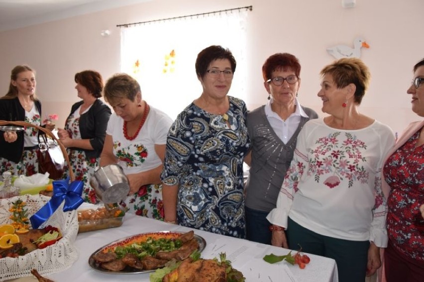 Kulinarna wystawa w Kościelnej Wsi w gminie Osięciny [zdjęcia]