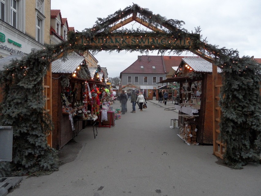 Śpieszcie się na rynek! W środę kończy się jarmark bożonarodzeniowy [ZDJĘCIA]