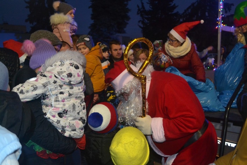 Przejazd Świętego Mikołaja ulicami Żydowa [FOTO cz. 1]