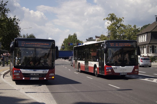 Na preferencje dla autobusów na ul. Niemodlińskiej trzeba będzie jeszcze poczekać.